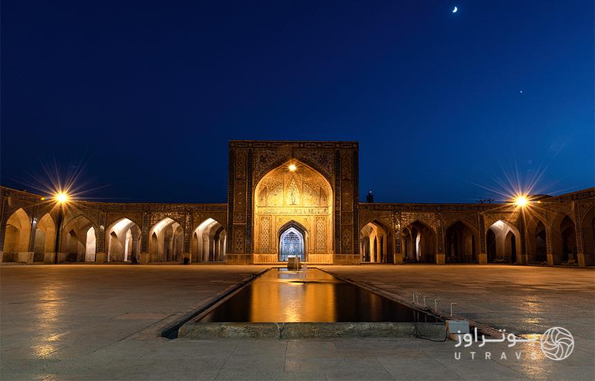 عکس از مسجد وکیل شیراز در شب